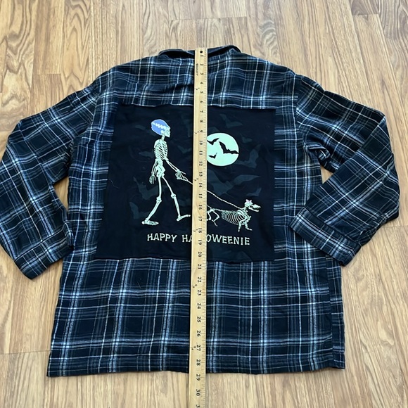 Halloween Happy Halloweenie Flannel Shirt upcycled unisex medium - Picture 3 of 6